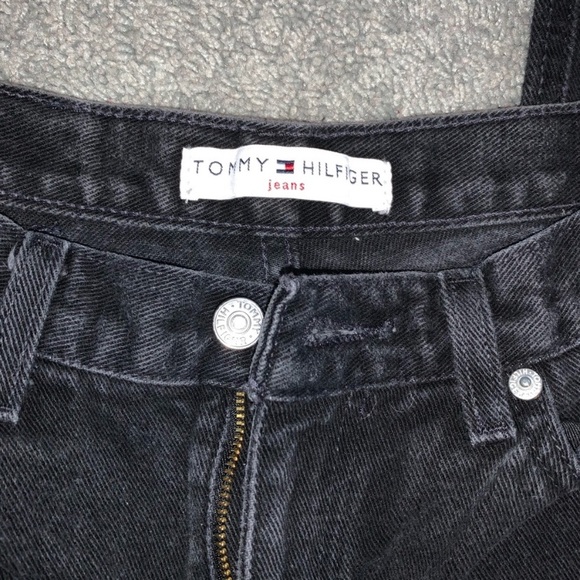 Black Tommy Hilfiger Mom Jeans - Picture 4 of 5